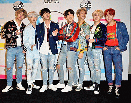 Южнокорейская группа BTS впервые с начала пандемии даст «живые» концерты