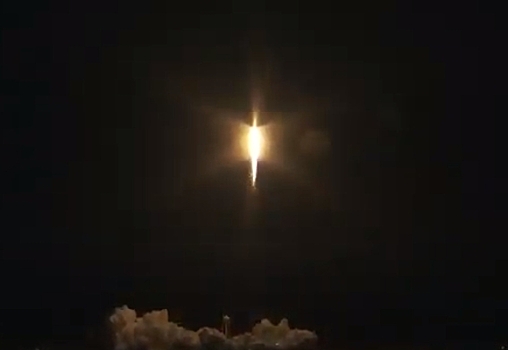 К МКС полетела замена «Союзу» от SpaceX