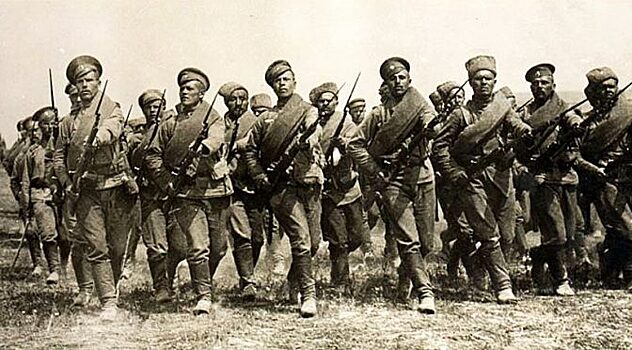 Кирзовые сапоги: кто сделал их культом в военное время