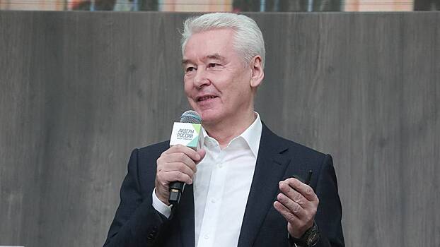 Собянин поздравил московских школьников с победой на Международной олимпиаде по лингвистике