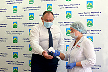 Глава Ханты-Мансийска принял участие в ежегодной прививочной кампании против гриппа