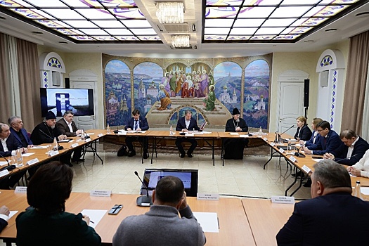 Вячеслав Гладков провел заседание Попечительского совета по  мемориалу "Заживо сожженным"