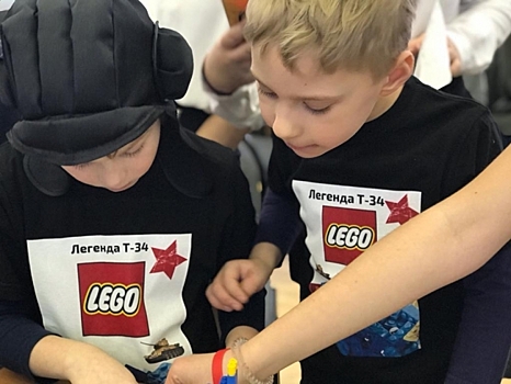 В школе №2025 прошел VII лего-фестиваль «Мы помним, мы гордимся»