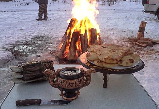 Осетинский Новый год: Артхурон и "хорошая нога"