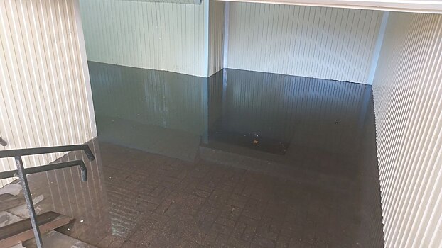 В Курске вновь затопило подземный переход на Народной