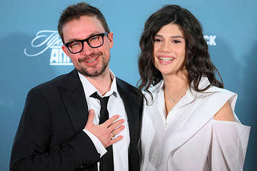 Актер Петров заявил, что получил космические ощущения на совместных родах