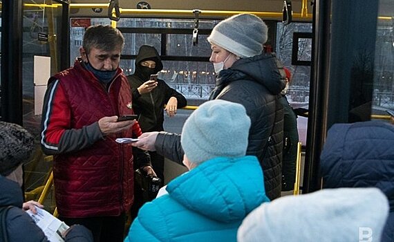 Перевозчики Казани обратятся в суд из-за простоя автобусов по вине пассажиров без QR-кодов
