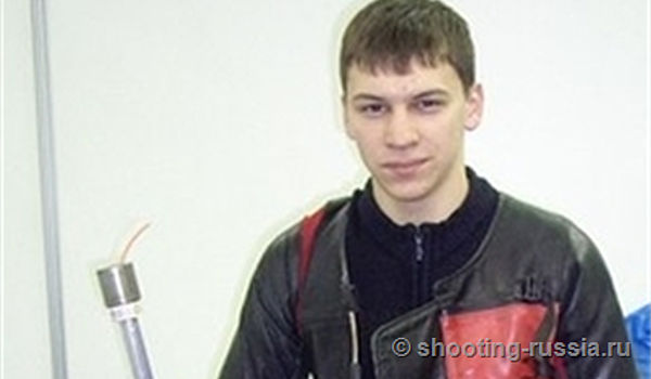 Щепоткин завоевал серебро ЧЕ в стрельбе из винтовки по движущейся мишени