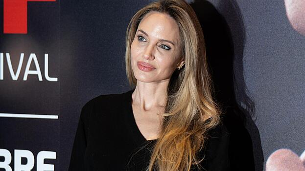 Анджелина Джоли призналась, чем спасается от одиночества