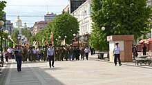В Пензе в День пограничника по Московской прошла праздничная колона