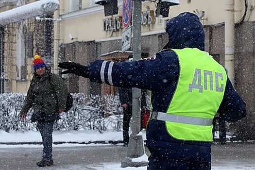 Россиянам рассказали о правилах поведения в случае автоподстав
