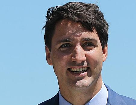 Премьер-министр Канады ответил на обвинения в непристойном поведении