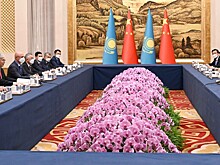 Казахстан и Китай подписали соглашение о безвизовых поездках