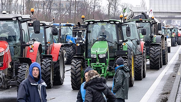 Фермеры решили устроить блокаду Парижа