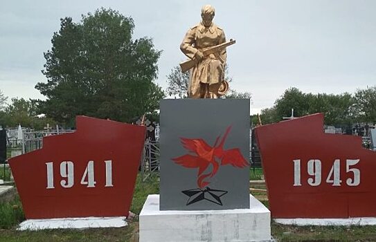 В Балашове благоустраивают воинские захоронения и реставрируют мемориалы героев ВОВ