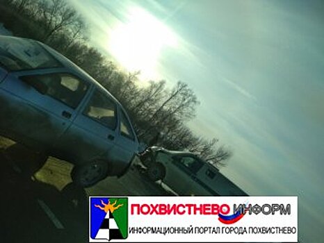 В Самарской области "подбили" инкассаторский фургон Сбербанка