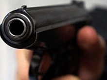 В гаражном кооперативе Волгограда неизвестные открыли стрельбу по 13-летним подросткам