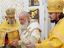 Постриг и осыпание наградами: Кураев рассказал о новом фаворите патриарха Кирилла
