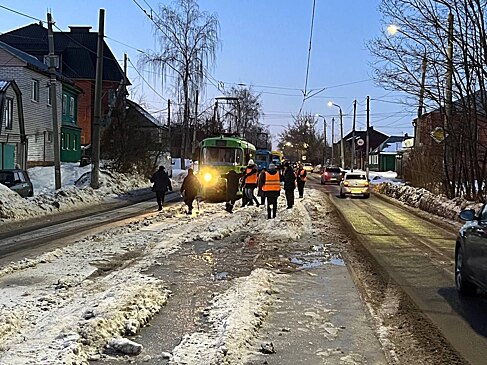 В Курске вместо трамваев временно пустят бесплатные автобусы