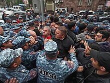 В Ереване продолжаются антиправительственные акции