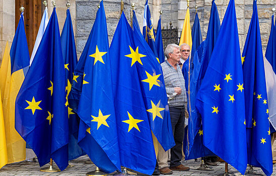 Экс-комиссар ЕС Бретон заявил о хищниках вокруг после американских санкций