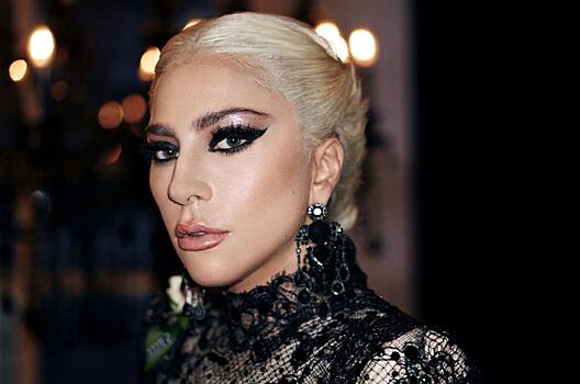 На смену Уме Турман: Леди Гага предстала в образе Ядовитого Плюща