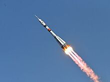 Первый пуск ракеты "Союз-2" с экипажем МКС могут отложить на три недели