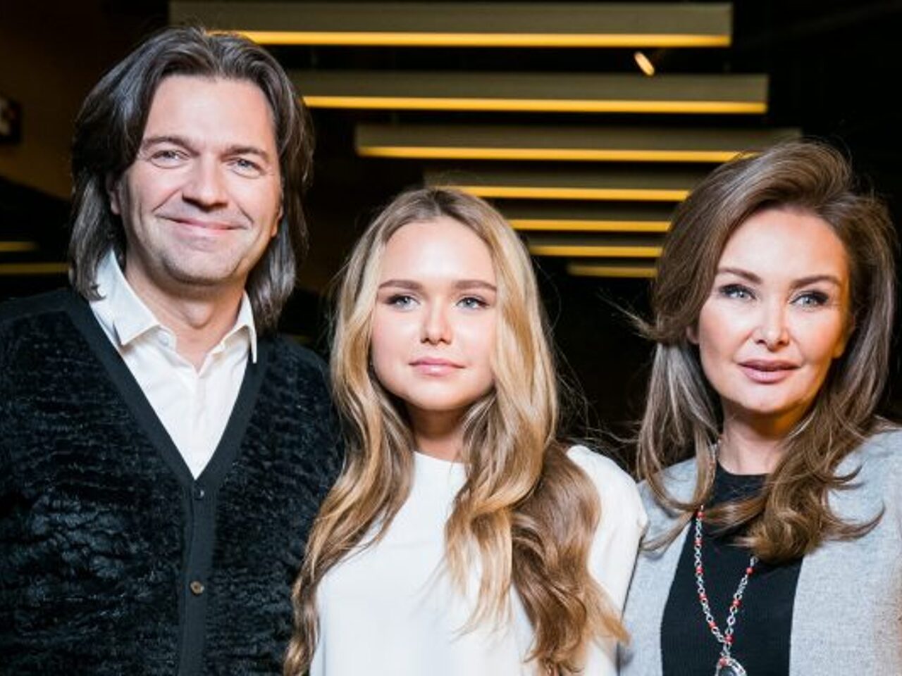 Маликова дочь дмитрия маликова. Изаксон жена маликова возраст. Два маликовых. Два маликовых. Два маликовых.