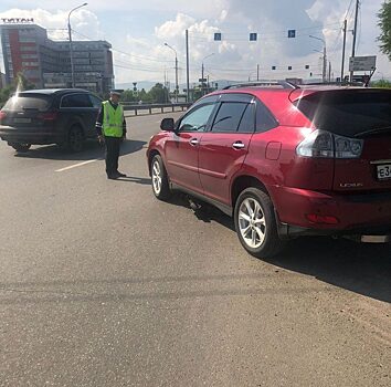 Женщина-водитель на Lexus сбила мужчину на электросамокате на улице Шахтеров