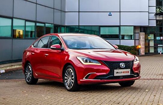 Новый китайский седан для такси до 1 млн рублей