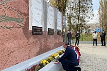 Сенаторы приняли участие в открытии памятника советским воинам в Молдавии
