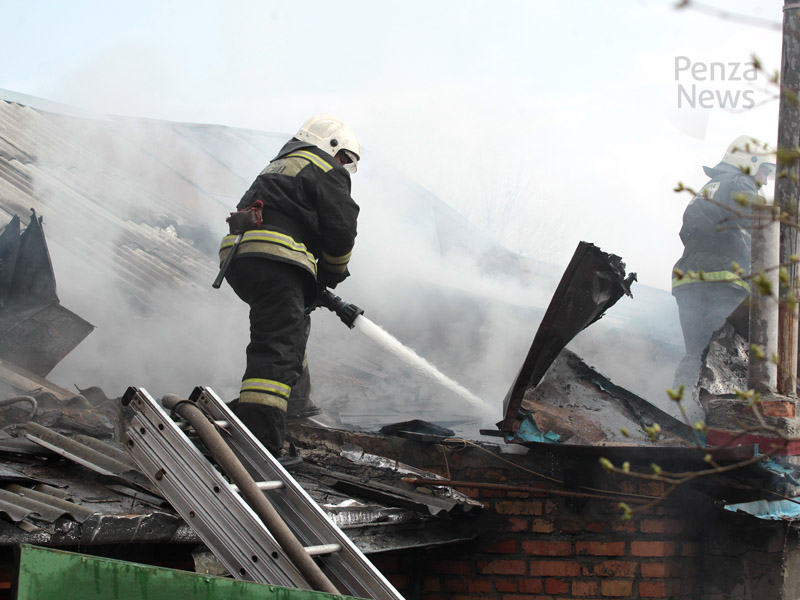 В Танеевке при пожаре в двухквартирном доме погиб мужчина
