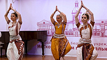 Российские школы индийского танца подготовили совместное выступление