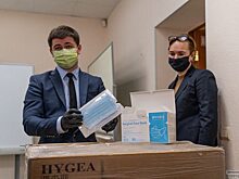 В Екатеринбурге организаторы ЕГЭ получили маски от Китая