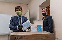 В Екатеринбурге организаторы ЕГЭ получили маски от Китая