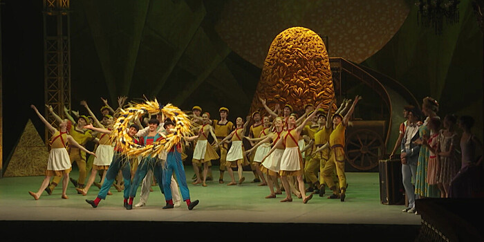В Михайловском театре на сцену вернули запрещенный балет «Светлый ручей»