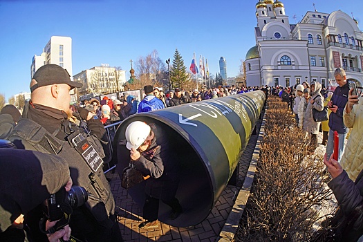 На Урале установили копию газовой трубы в честь подвига под Суджей