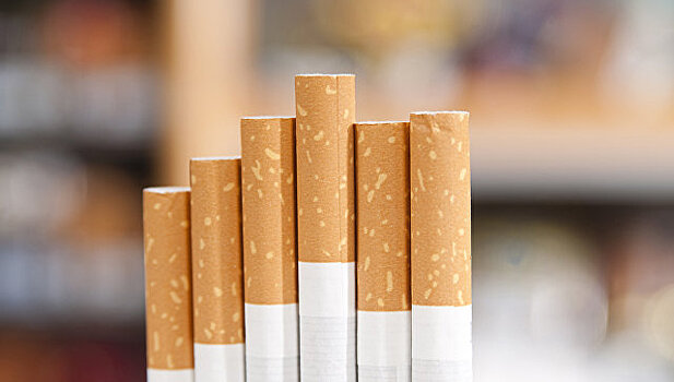 Минздраву предложили не запрещать беспошлинную продажу табака