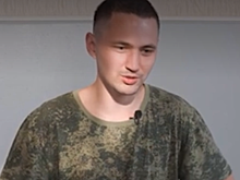Военный Раидин рассказал, что получил в украинском плену на день рождения кусок хлеба