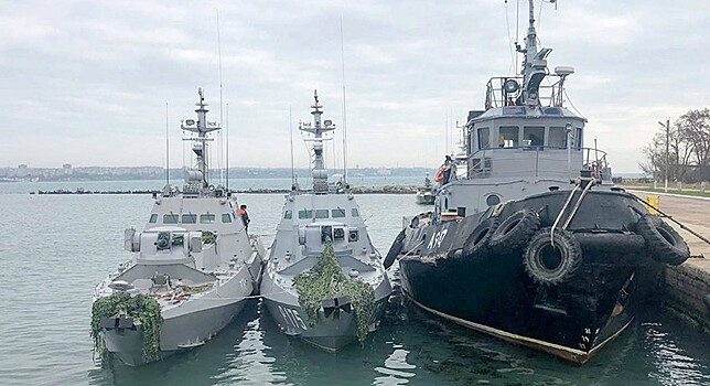 Украинские моряки потребуют статус военнопленных