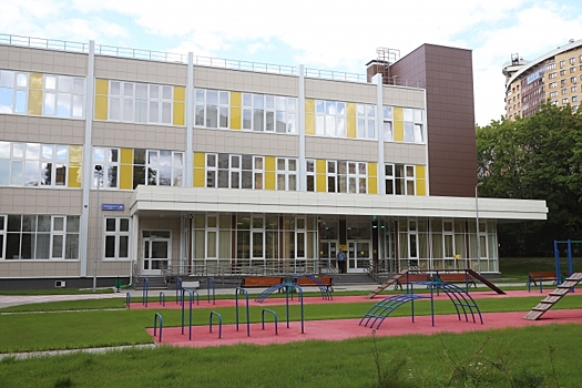 Новое крыло «Жар-птицы». Ультрасовременный корпус школы № 324 открыл свои двери