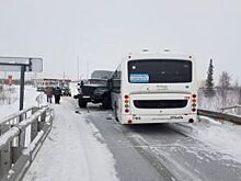 Автобус маршрута №284 в вечерний час пик сбил 56-летнюю женщину