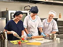 Поваров из Волгограда поздравили с профессиональным праздником