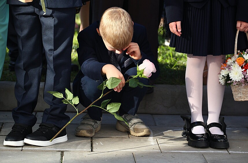 Праздничная линейка для первоклассников в школе №1367 в Москве