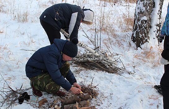 В Челябинске школьники выживали в лесу