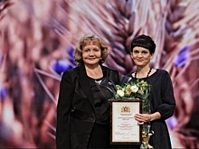 Денис Паслер и Людмила Бабушкина вручили награды свердловским аграриям