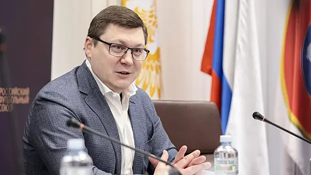 Митрофанов заявил, что инцидент между Семаком и Божиным урегулирован