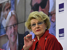 Сергей Собянин поздравил режиссера Светлану Дружинину с днем рождения