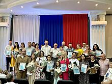 В Курчатовском районе отметили День семьи, любви и верности: концерт, награды и секреты семейного долголетия