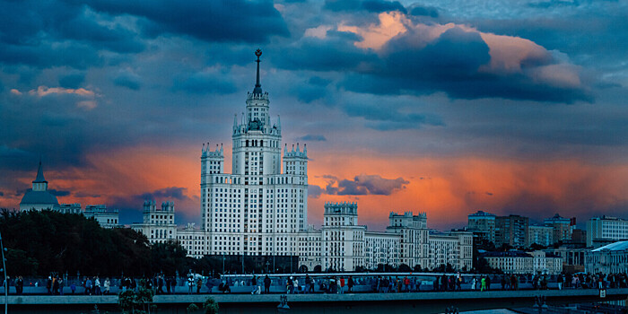 Новости за ночь, которые вы могли пропустить: бронза Мамедова, драка в «Манчестер Юнайтед» и экстремалы на шпиле высотки в Москве